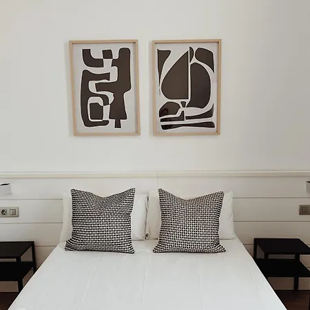 Apartamentos Express By Gaiarooms Barcelona Exterior photo